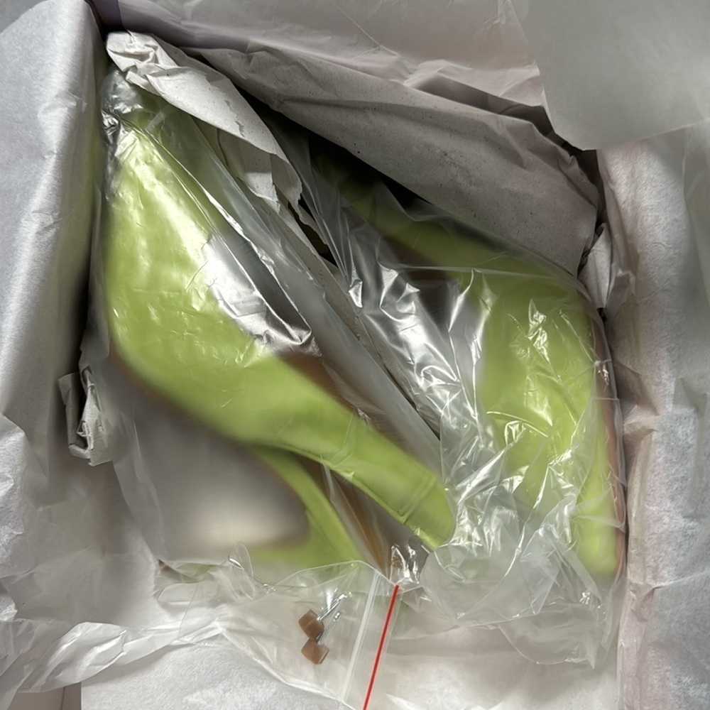 Lisa Vicky Piper Pointed Toe Slingback Pump Lime Green - Picture 2 of 5